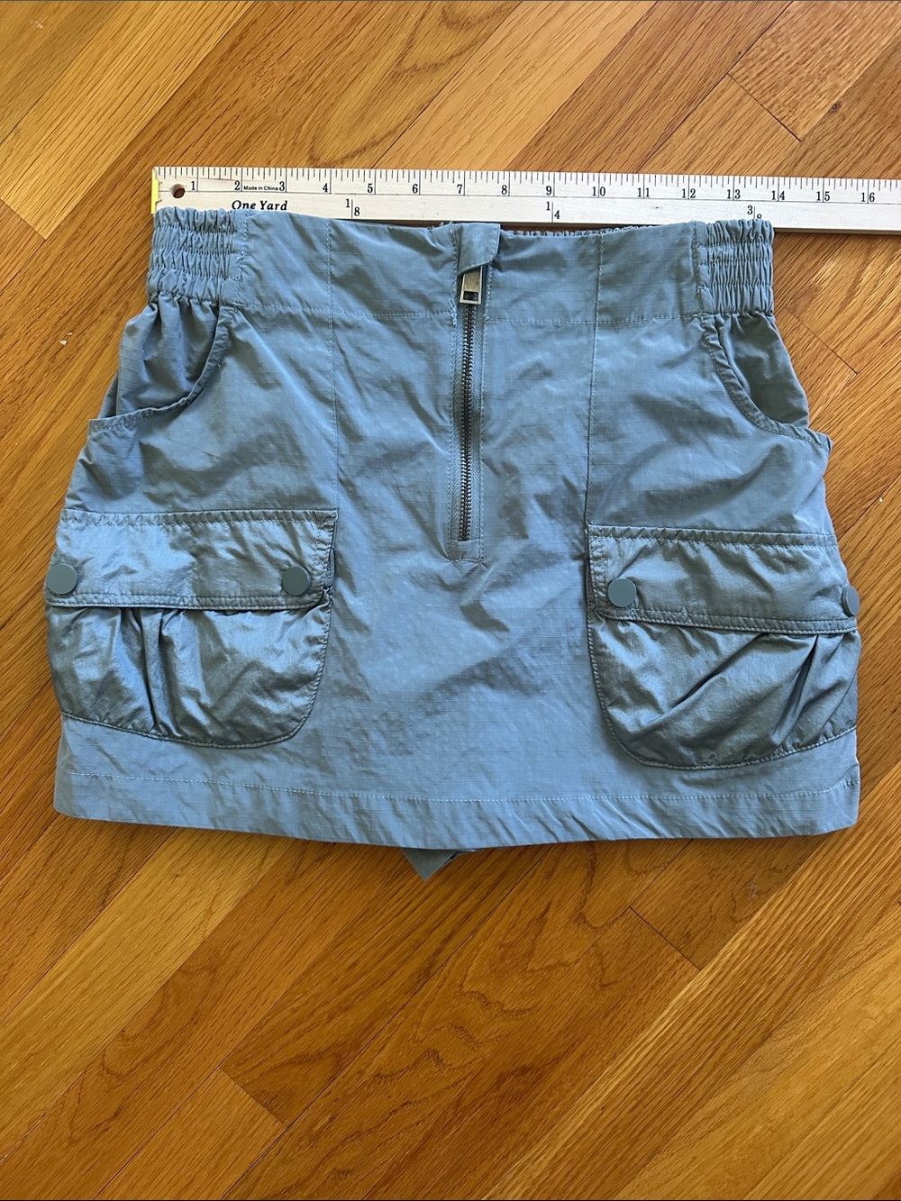 Forever 21- size Medium- teal in color, skort